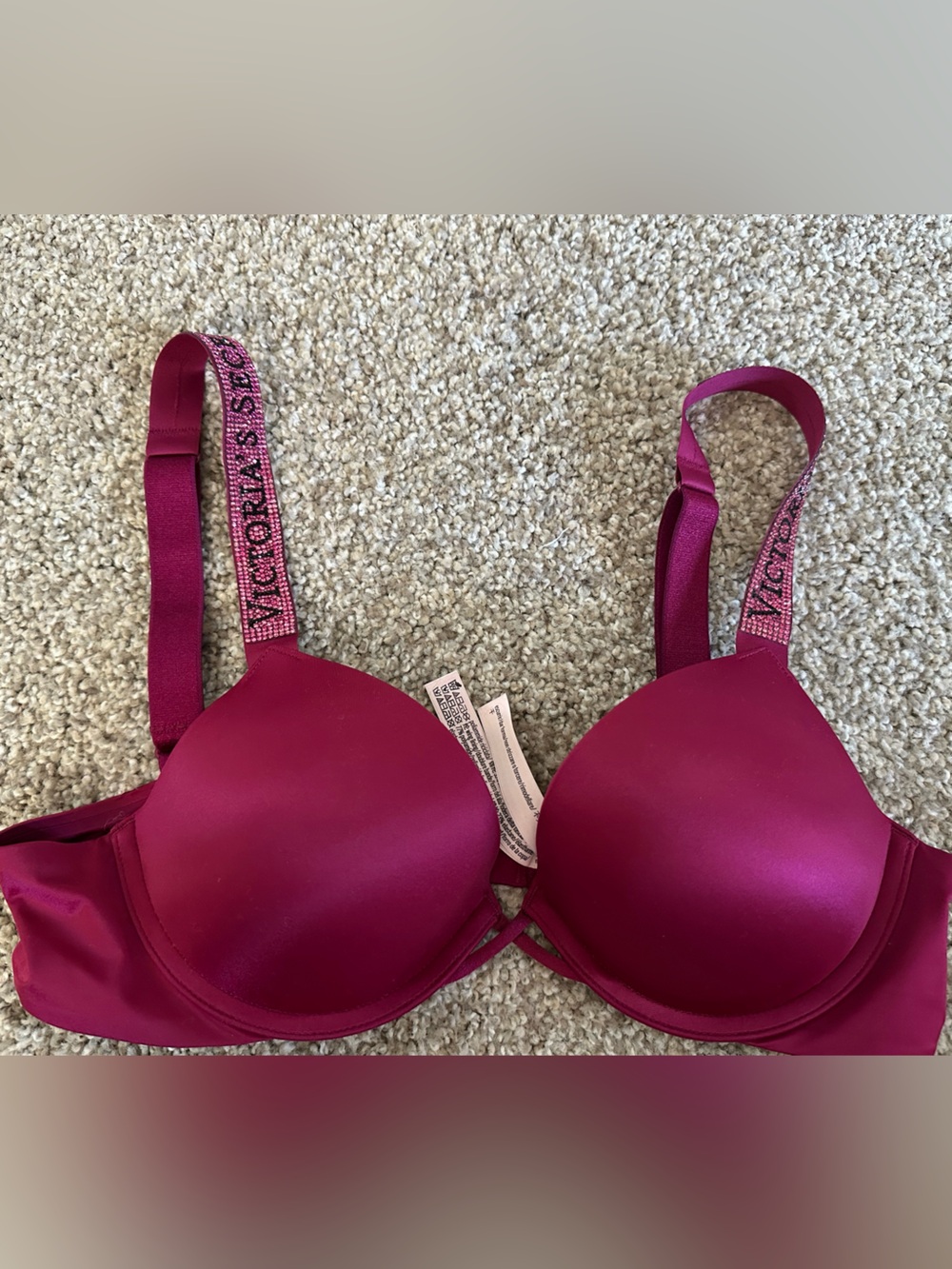 Victoriaβs Secret Push-Up Bra 34B very sexy push up logo shine strap